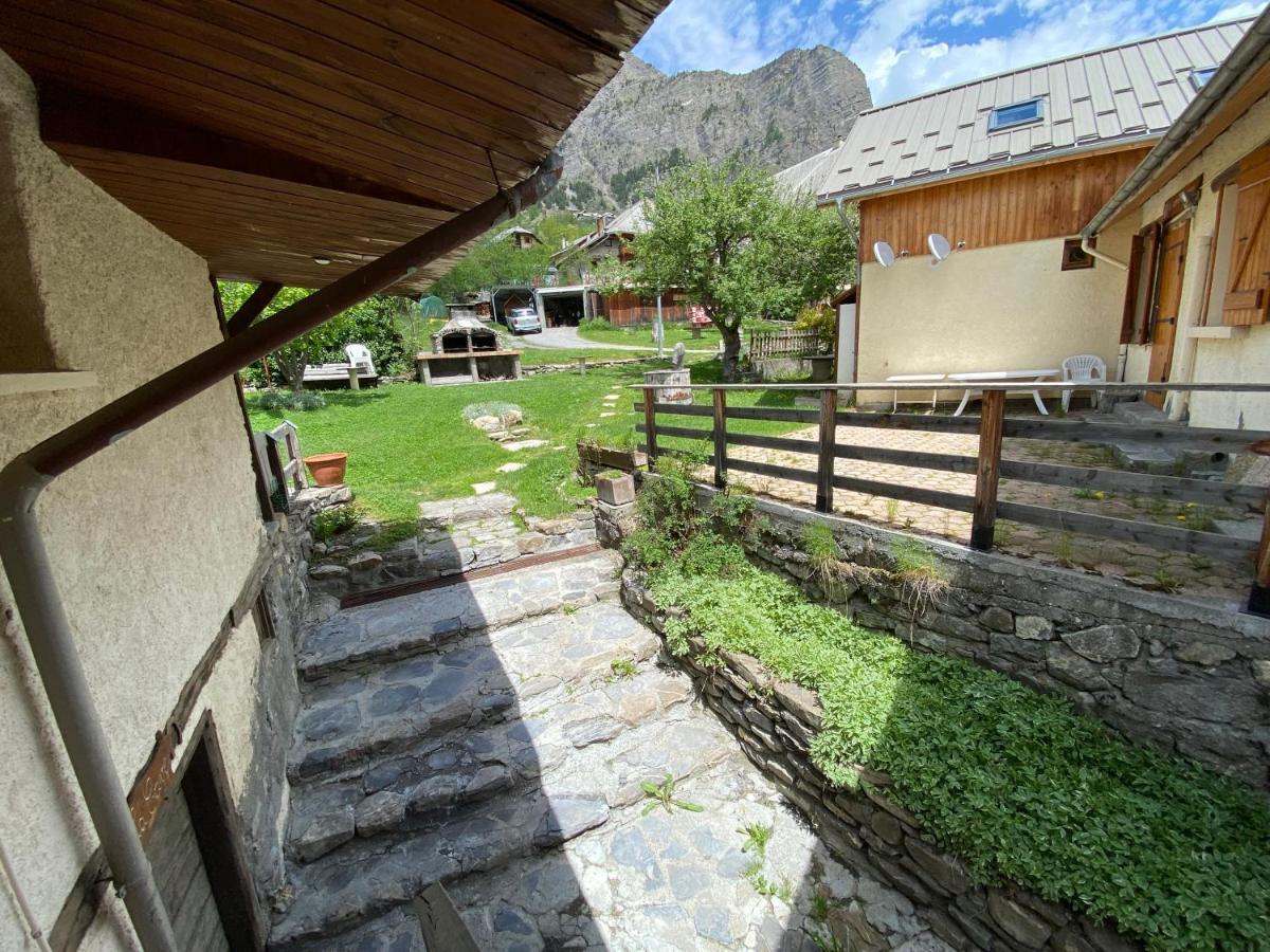 L Alpin Bel Appartement Avec Terrasse Dans Vieille Ferme De Montagne Renovee Les Orres Ngoại thất bức ảnh